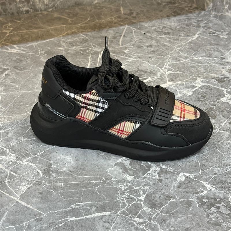 Burberry Schuhe